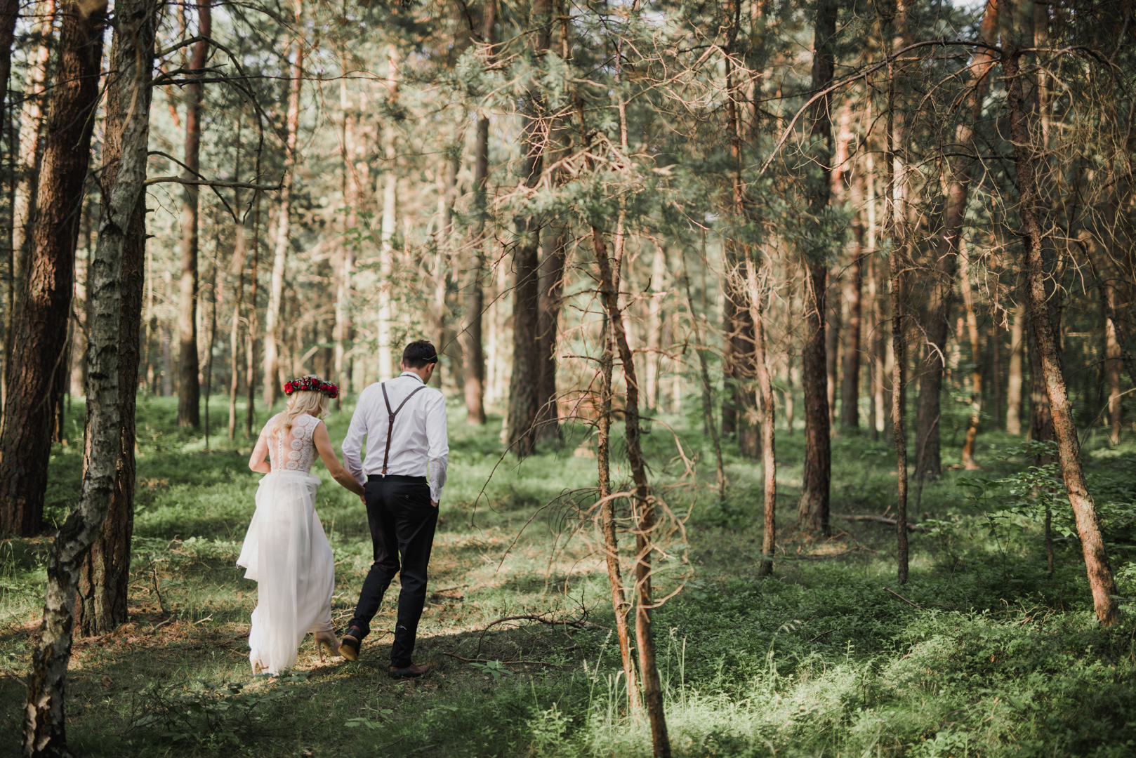 Sesja ślubna w lesie.