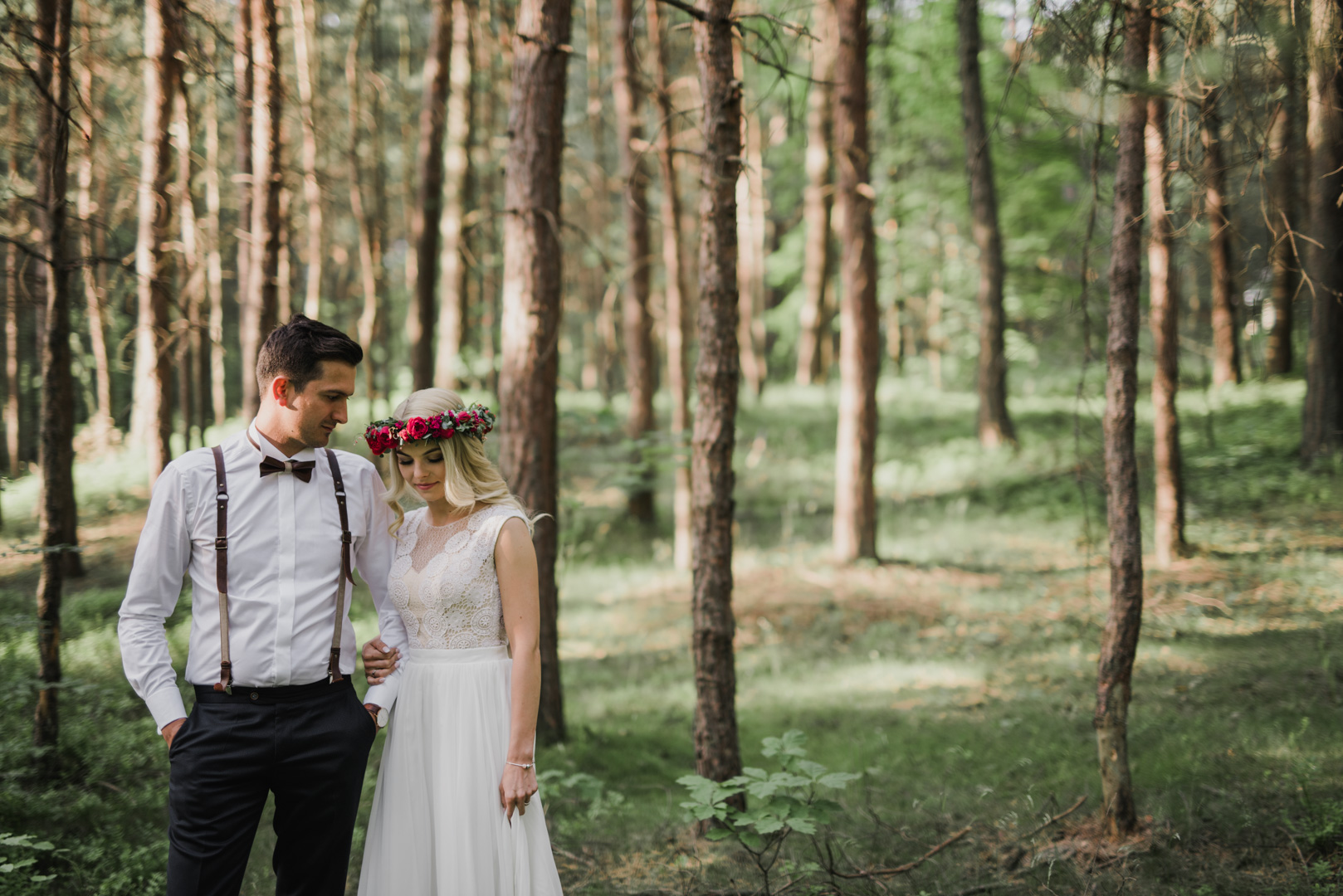 Sesja ślubna w lesie.